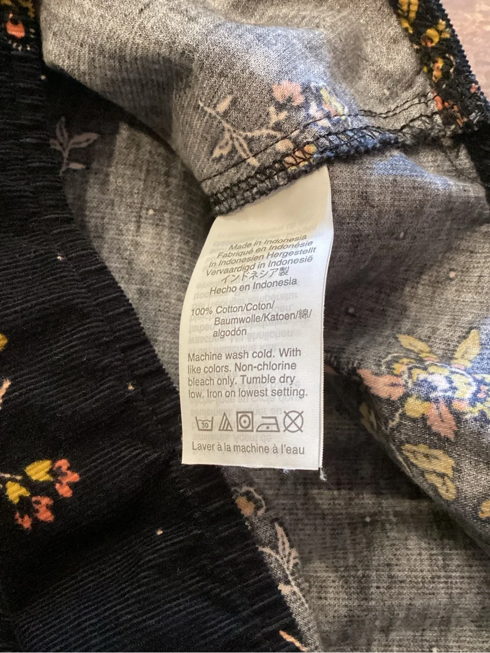 Madewell Black Floral Smocked V-Neck Peplum Top